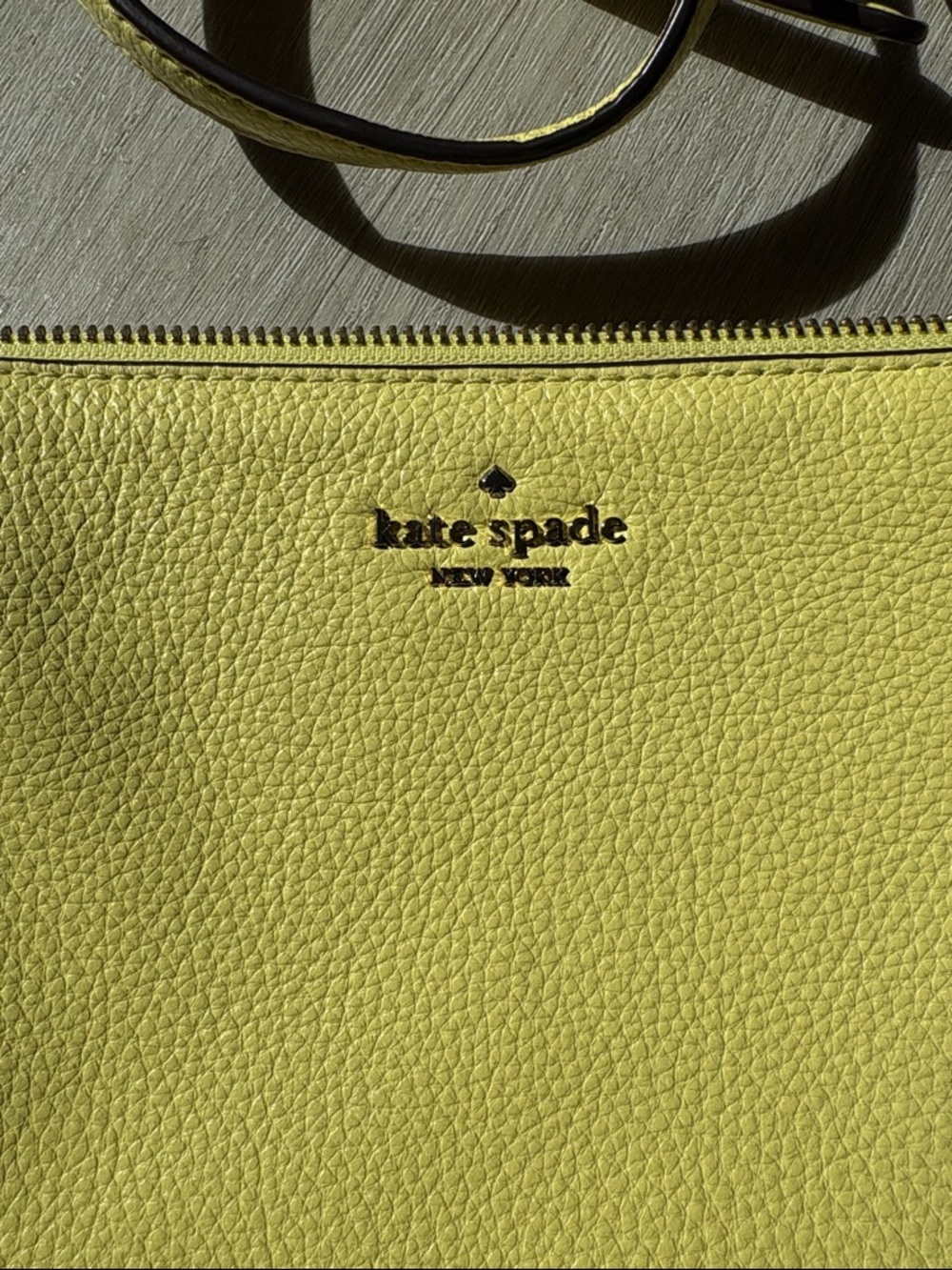 kate spade yellow pebbled leather crossbody with floral charm - Picture 2 of 8